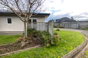 28 Deller Drive, Carterton