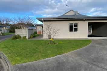 28 Deller Drive, Carterton