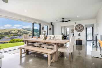 17 Awa Avenue, Helensville