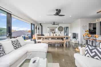 17 Awa Avenue, Helensville