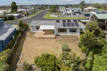 1 Farm Road, Waihi Beach