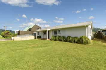 1 Farm Road, Waihi Beach