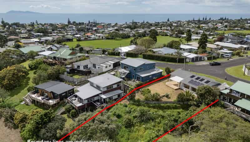 1 Farm Road, Waihi Beach