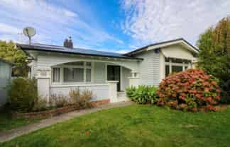 8 Rongopai Street, Roslyn