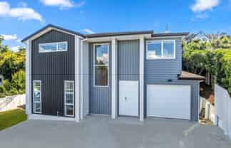 13a Cottam Grove, Northcross