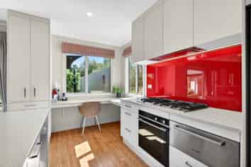 10 Fairway Drive, Martinborough