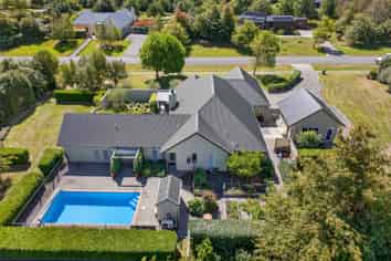 10 Fairway Drive, Martinborough