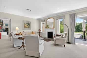 10 Fairway Drive, Martinborough