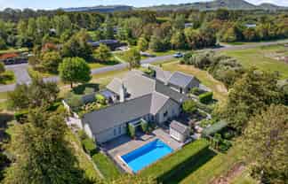 10 Fairway Drive, Martinborough