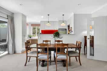 10 Fairway Drive, Martinborough