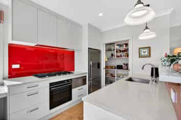 10 Fairway Drive, Martinborough