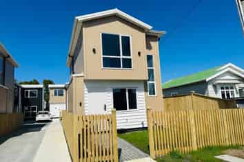 115 Luke Street East, Otahuhu