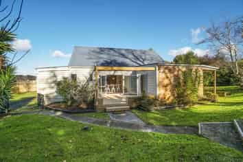 72 Matua Rd, Kumeu