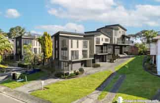 12 Celeste Place, Totara Vale