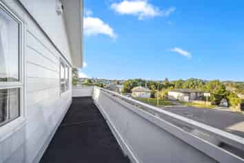 12 Celeste Place, Totara Vale