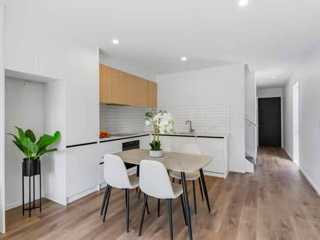 15/25 Alice Street, Riverhead