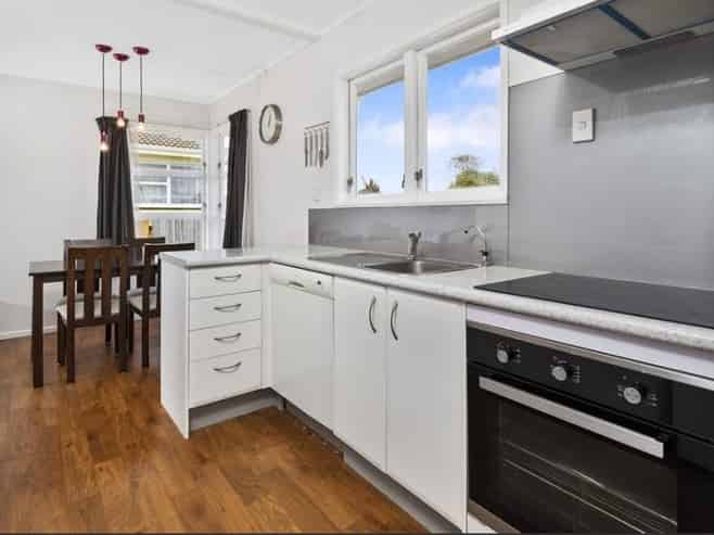 72 Tatariki Street, Rosehill