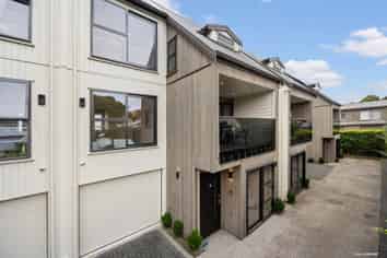 17D Beckenham Avenue, Royal Oak