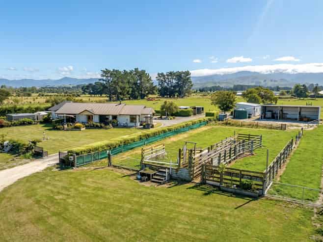 255B Norfolk Road, Carterton