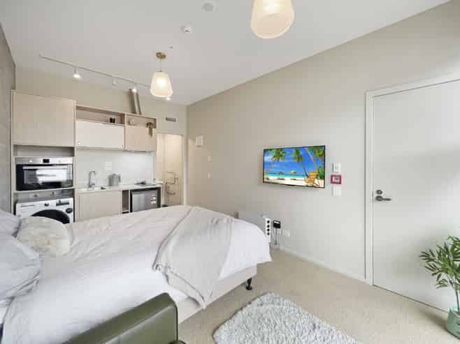 G06A/2 Campbell Terrace, Petone