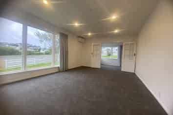 46 Stewart Dr, Newlands