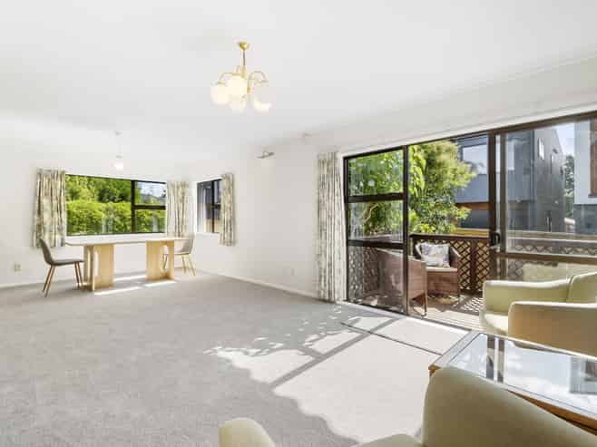 2/5 Alma Road, Milford