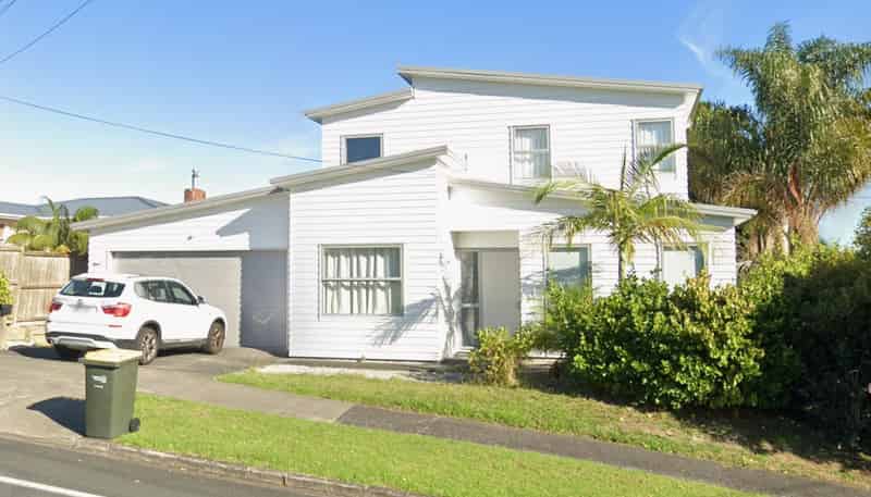 27 Matipo Road, Te Atatu Peninsula