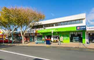 Expansive Browns Bay Office 