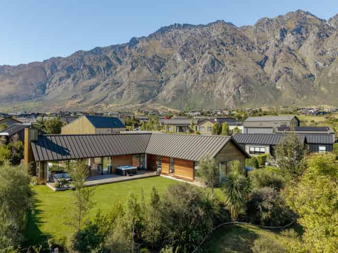 4 Durness Court, Jacks Point