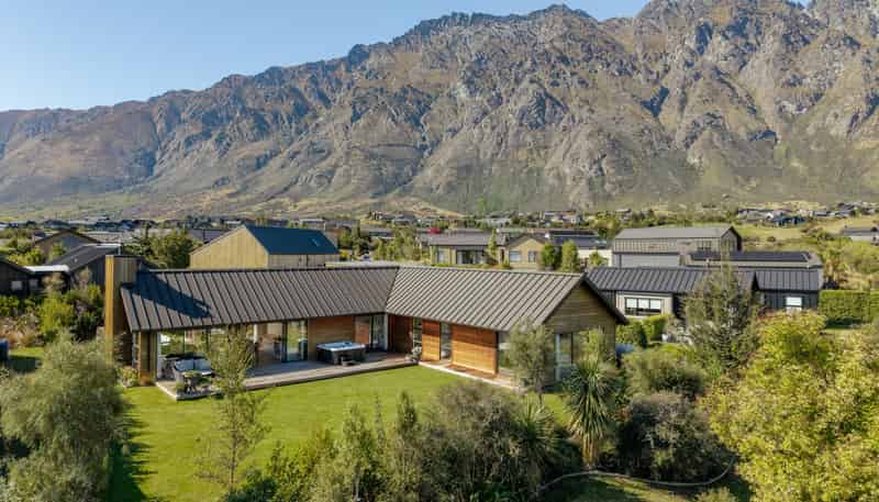 4 Durness Court, Jacks Point