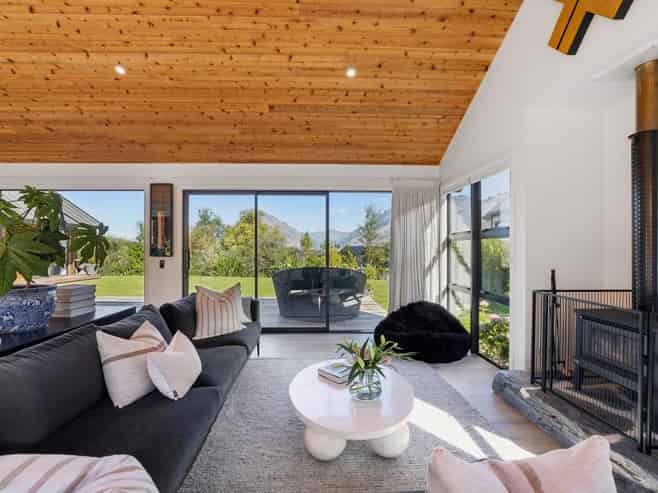 4 Durness Court, Jacks Point