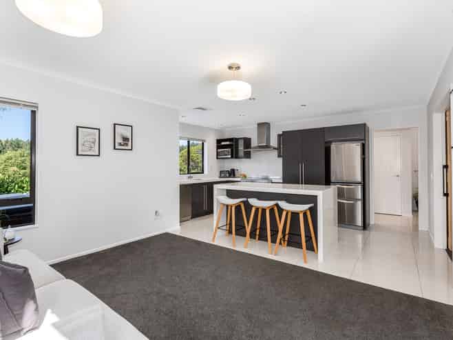 59 Te Puia Drive, Aotea