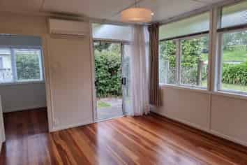 5 Aorangi Road, Paraparaumu