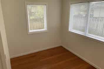 5 Aorangi Road, Paraparaumu