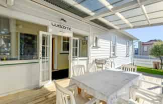 314 Brown Street, Thames