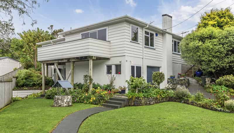 13 Kowhai Street, Tawa