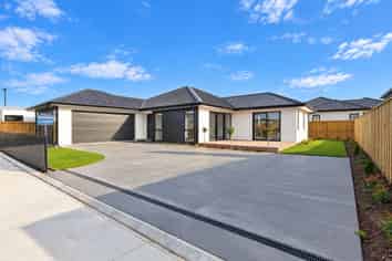 136B Farm Road, Allenton
