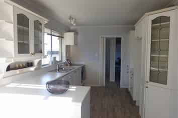 60 Denise Crescent, Hornby