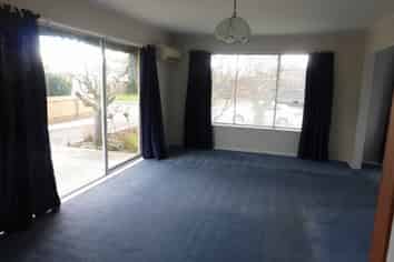 60 Denise Crescent, Hornby