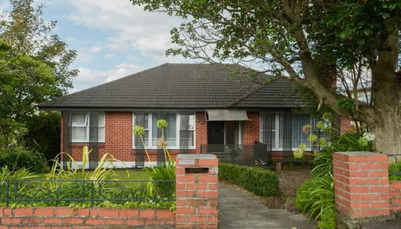 99 Pembroke Street, Hamilton Lake