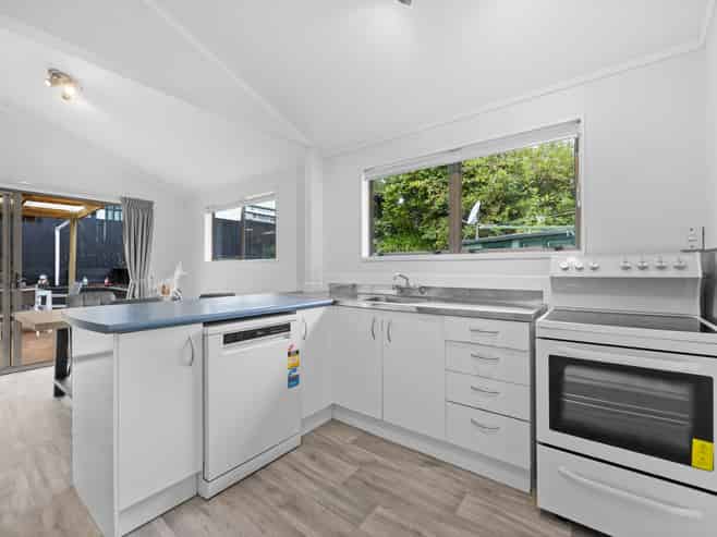1/164 Ti Rakau Drive, Pakuranga