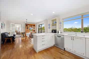 19 County Road, Torbay