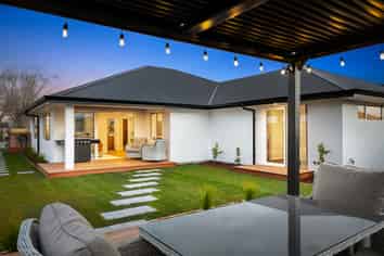 8 Strowan Avenue, Ashburton