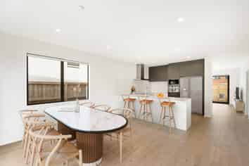 98 Mahutonga Avenue, Beachlands