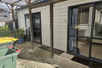 9B Mahon Place, Papatoetoe