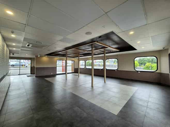 Prime Drive-Through Opportunity, High Profile Site