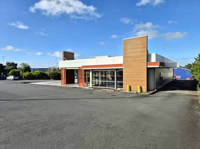 Prime Drive-Through Opportunity, High Profile Site