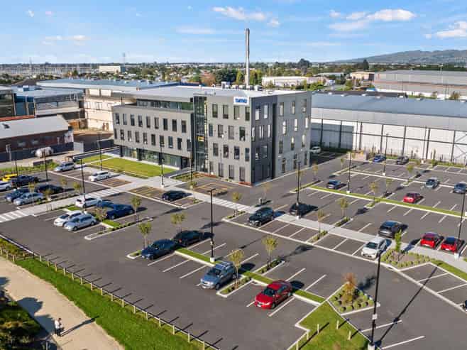 A-grade office at Waterloo Business Park