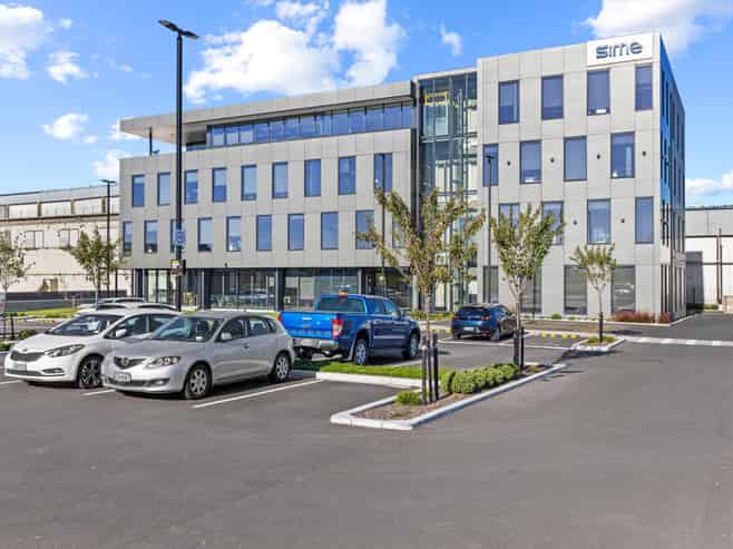 A-grade office at Waterloo Business Park