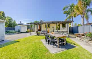 74 Clarence Cox Crescent, Pirimai